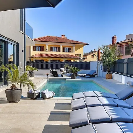 Lägenhet Modern With Private Pool, Jacuzzi, Sauna Rovinj